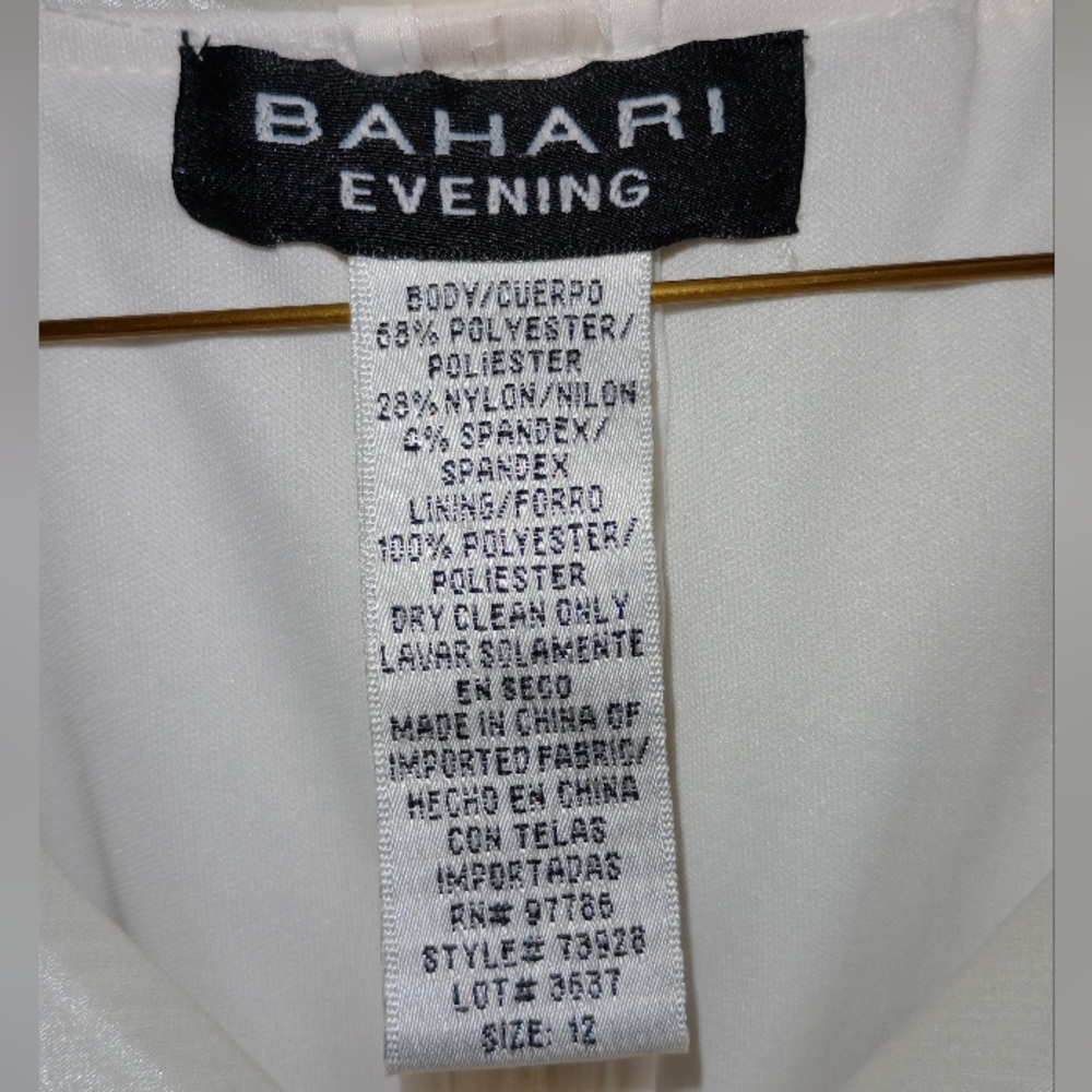 Ivory Evening Blouse - Picture 3 of 3